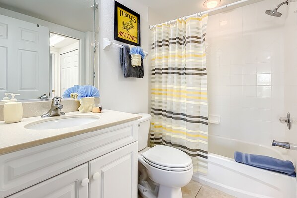 Interior - Oceanwalk 16-305 (New Smyrna Beach)