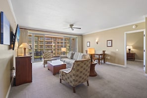 Interior - Honua Kai Konea 505 (Kaanapali)