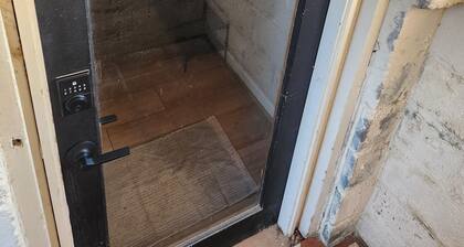 Tranquil 1-bedroom basement suite in charming Tulare