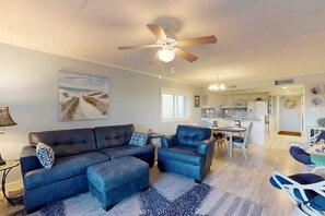 TV - Sunny Beach Front Condo w/Beach Access, Private patio, W/D, AC & full kitchen (Ocean City)