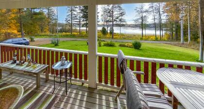 Nice home in Långserud with WiFi