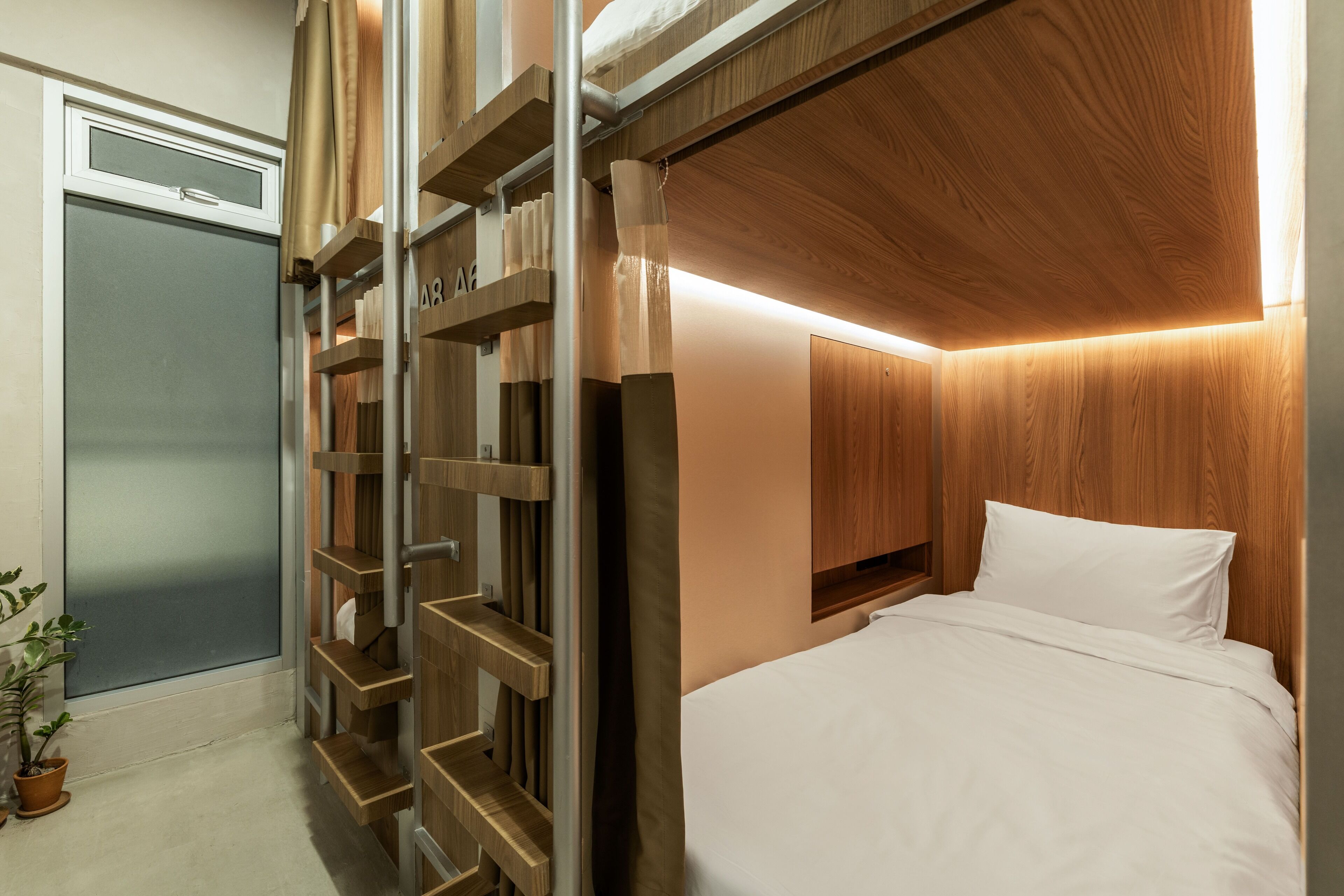 ห้องอีโคโนมีพักรวม, หอพักรวม, ปลอดบุหรี่, บริการทำควา มสะอาด | ห้องพักตกแต่งอย่างมีเอกลักษณ์, ตกแต่งพิเศษโดยเฉพาะ, ผ้าม่านกันแสง