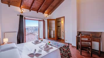Familienhaus, Mehrere Schlafzimmer (Al Vecchio Castello) | 2 Schlafzimmer, Bügeleisen/Bügelbrett, WLAN, Bettwäsche