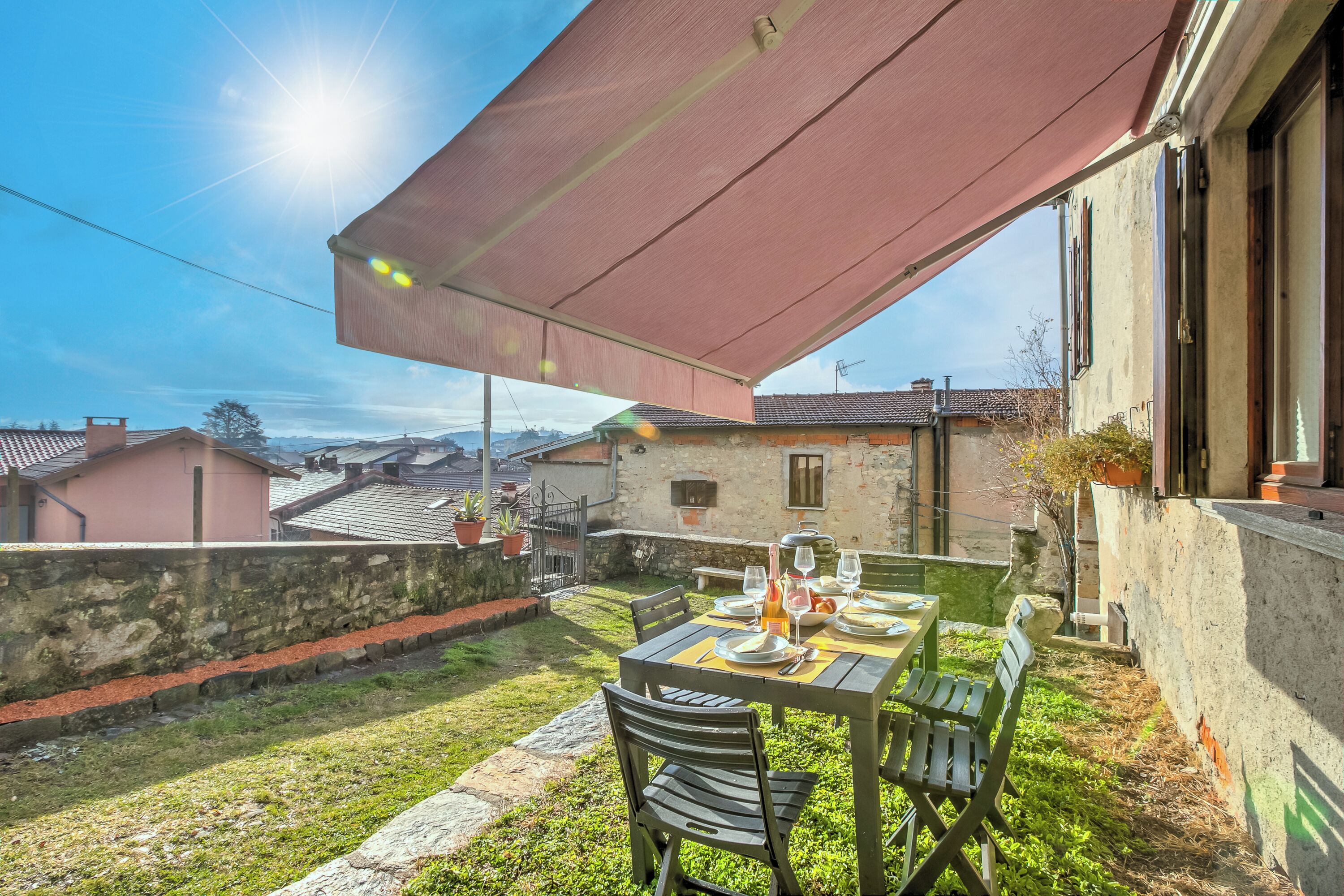Family House, Multiple Bedrooms (Al Vecchio Castello) | Outdoor dining