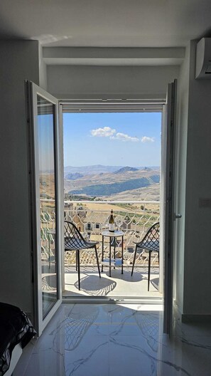 Interior - Modern Hillside Retreat with Panoramic Views & Private Balcony with AC (Mussomeli)