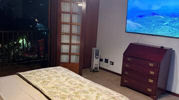 3 quartos, ferros/tábuas de passar roupa, Wi-Fi, roupa de cama