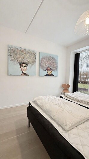 Iron/ironing board, travel cot, free WiFi - City Apartment in Copenhagen with 2 bedrooms sleeps 4 (Copenhagen)