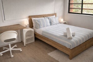 Iron/ironing board, WiFi - Stylish 5 Bedroom house in Mermaid Waters – Waterfront Bliss (Mermaid Waters)