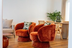 TV - Fifteen São Miguel (City Center) (Ponta Delgada)