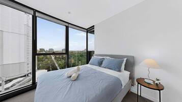 Iron/ironing board, travel cot, WiFi, bed sheets