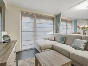TV - Apartment close to the shopping street (Blankenberge)