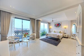 Iron/ironing board, free WiFi - ELIVAAS Valley View 5BHK Villa With Pool (Mapusa)