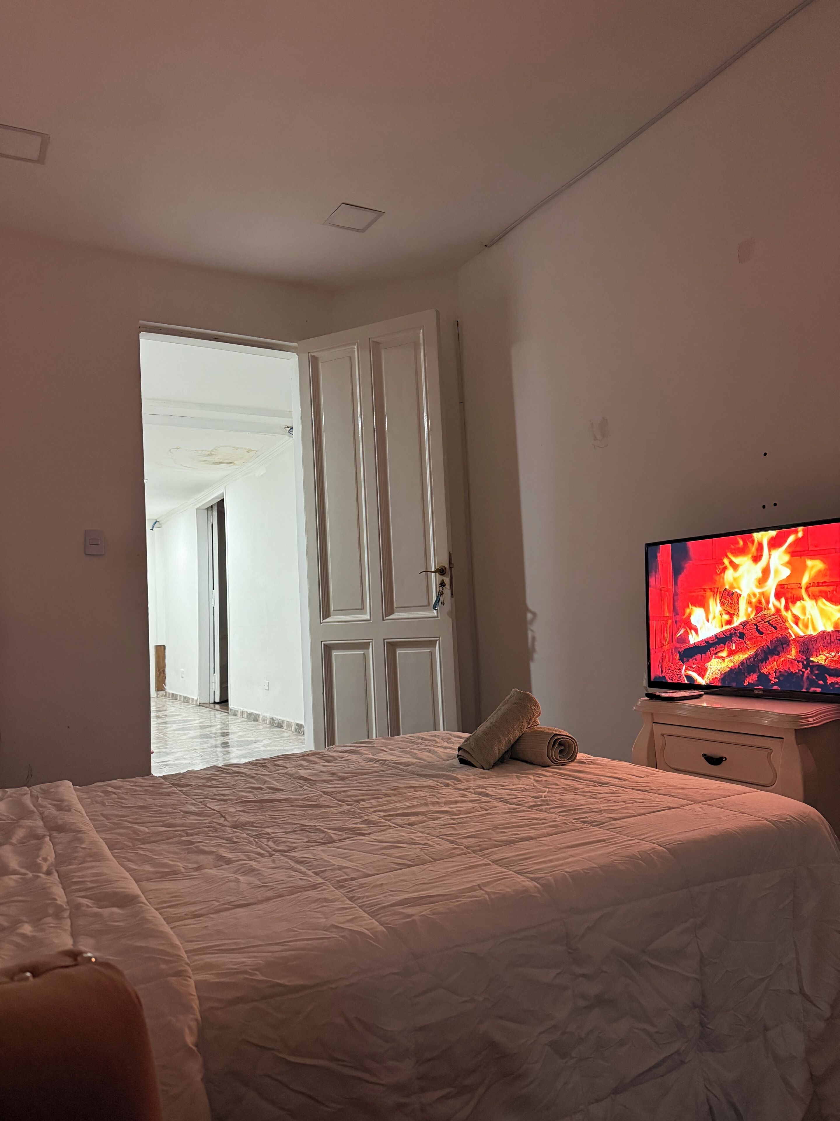 Strykejern/-brett, wi-fi og sengetøy