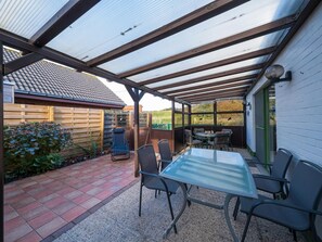 Outdoor dining - Cosy holiday home on the dunes (Middelkerke)
