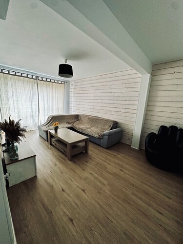 Charmant appartement avec parking privé à Aurillac