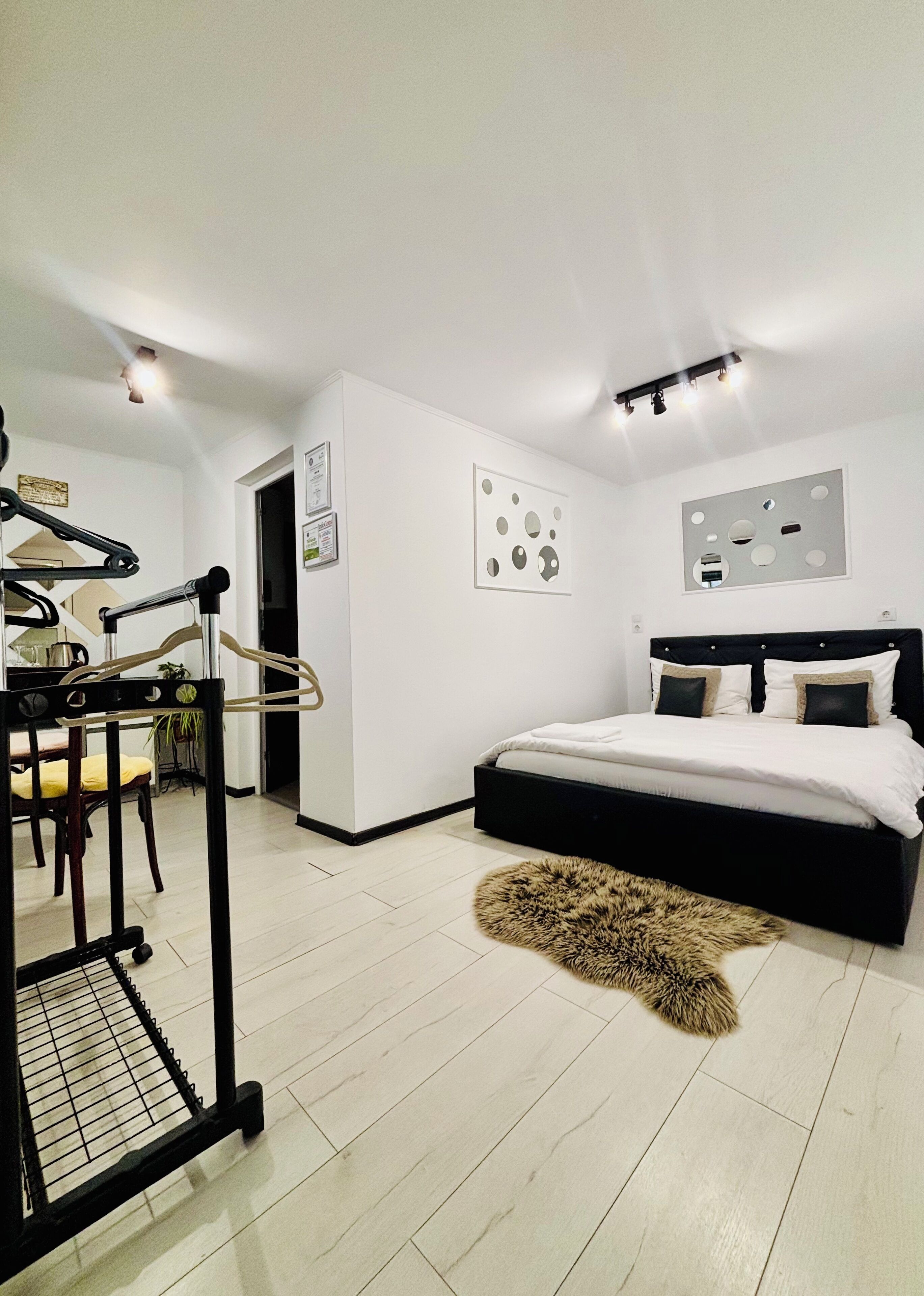 1 chambre, fer et planche à repasser, Wi-Fi