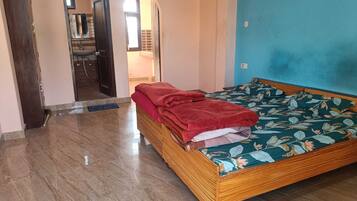 Lits pliants/supplémentaires, Wi-Fi gratuit, draps fournis