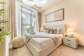3 bedrooms, in-room safe, iron/ironing board, free WiFi - Elegant 3BR, Skyline Retreat in Downtown Dubai - Imperial Avenue, Downtown Dubai (Dubai)