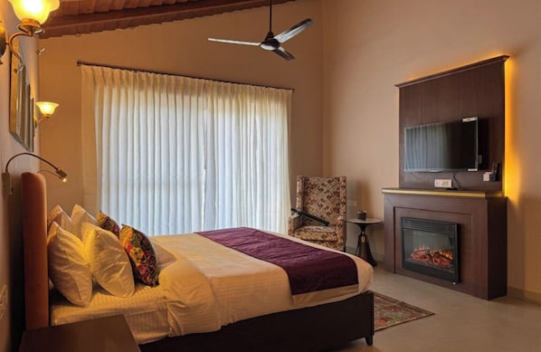 Free WiFi - amã Stays & Trails Aryananda Villas, Dhari (Dhari)