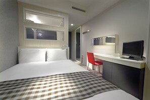 Phòng đôi Tiêu chuẩn, không hút thuốc, phòng tắm riêng | Bàn, truy cập Internet không dây miễn phí