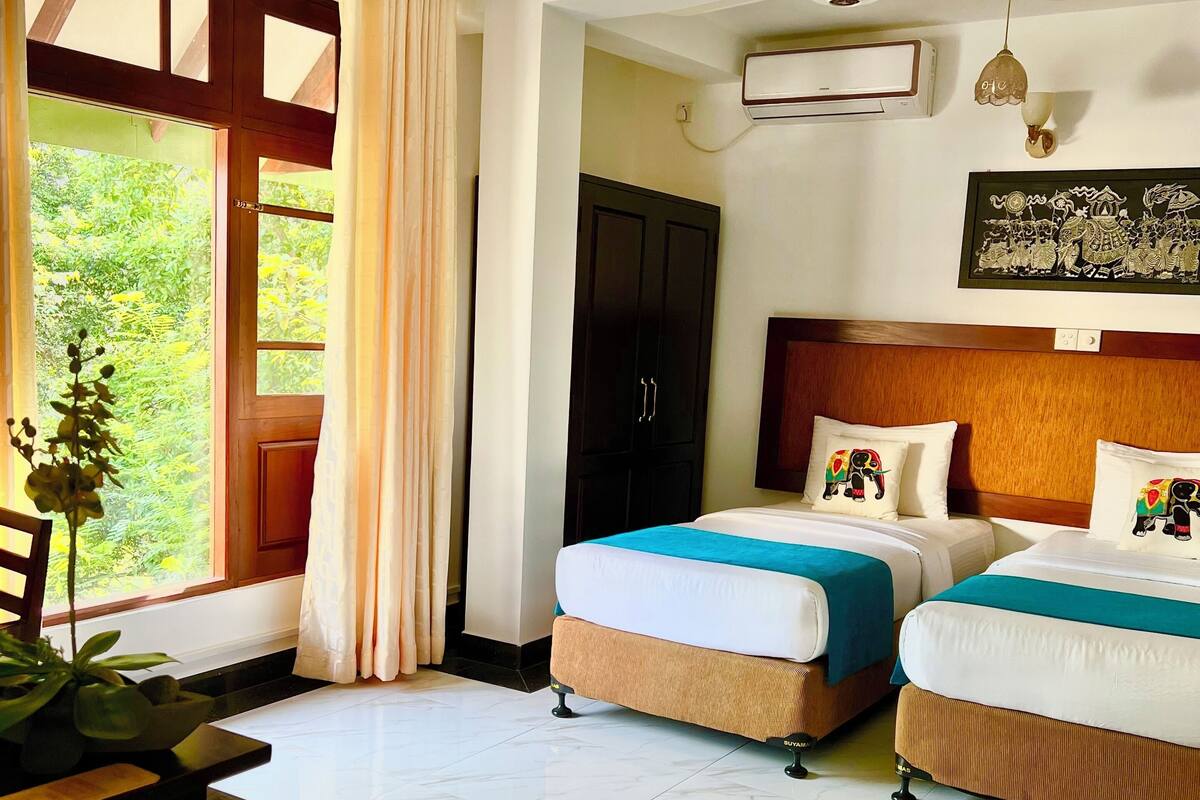 Superior-værelse med dobbeltseng eller 2 enkeltsenge - bjergudsigt | Pengeskab på værelset, strygejern/strygebræt, gratis Wi-Fi