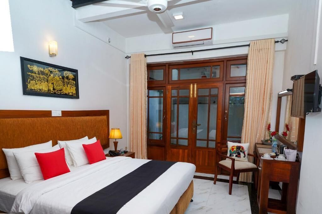 In-room safe, iron/ironing board, free WiFi