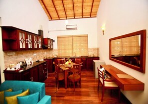 Dining - The Grand Hanthana (Kandy)