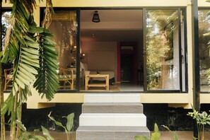 Double Room, Sea View | Exterior detail - Resthouse Collective Salthouse Weligama (Weligama)