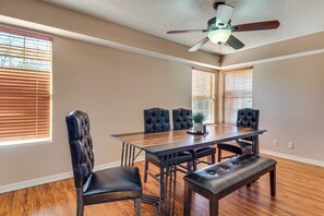 Dining - Quiet Stay in Convenient Rio Rancho Community! (Rio Rancho)