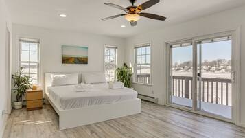 4 chambres, fer et planche à repasser, lit de bébé portatif