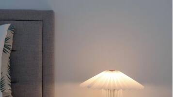 4 slaapkamers, een strijkplank/strijkijzer, wifi