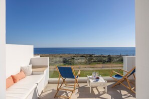 Property grounds - Protaras Seafront Villa Galene Del Mar (Protaras)
