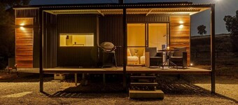 Off Grid Tiny Home Fern View: Escape the City, Unwind & Reconnect with Nature