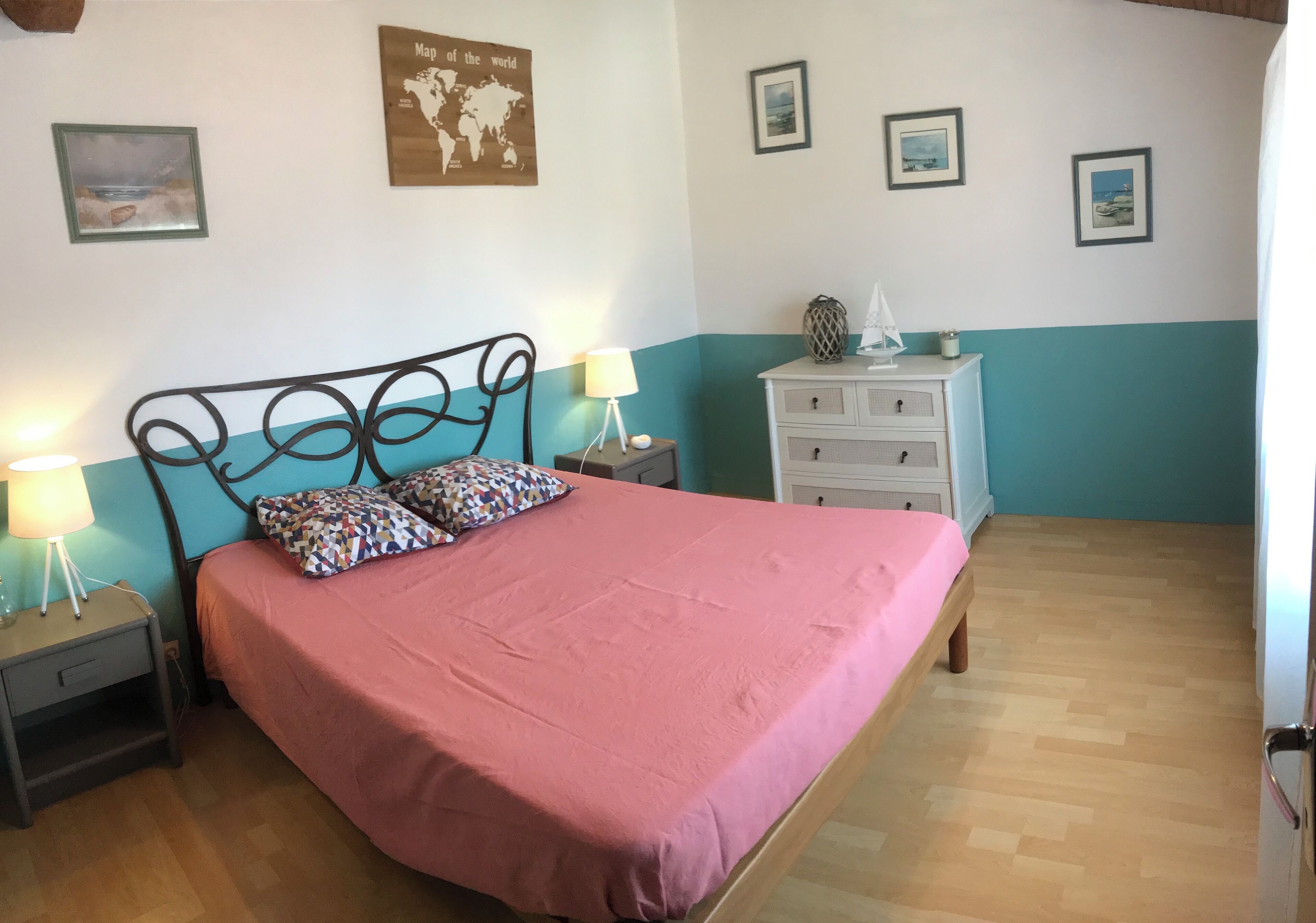 Iron/ironing board, WiFi, bed sheets