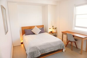 2 bedrooms, iron/ironing board, WiFi, bed sheets - Sunny Side Up North Bondi (North Bondi)
