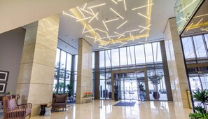 Lobby - 2BR with Terrace in The 8 by Bespoke (Dubai)