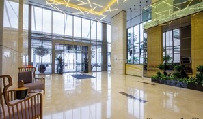 Lobby - 2BR with Terrace in The 8 by Bespoke (Dubai)