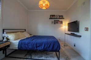 2 makuuhuonetta, Wi-Fi, vuodevaatteet