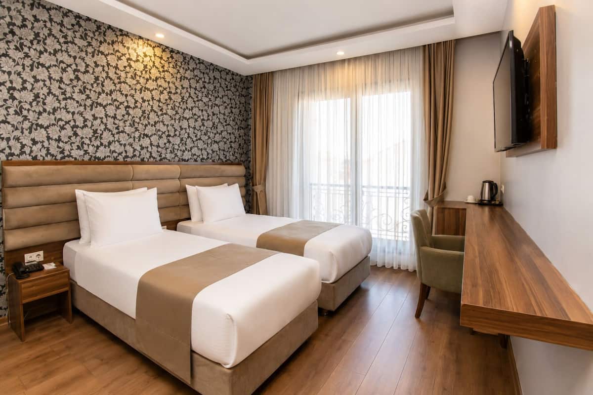 Comfort Twin Room