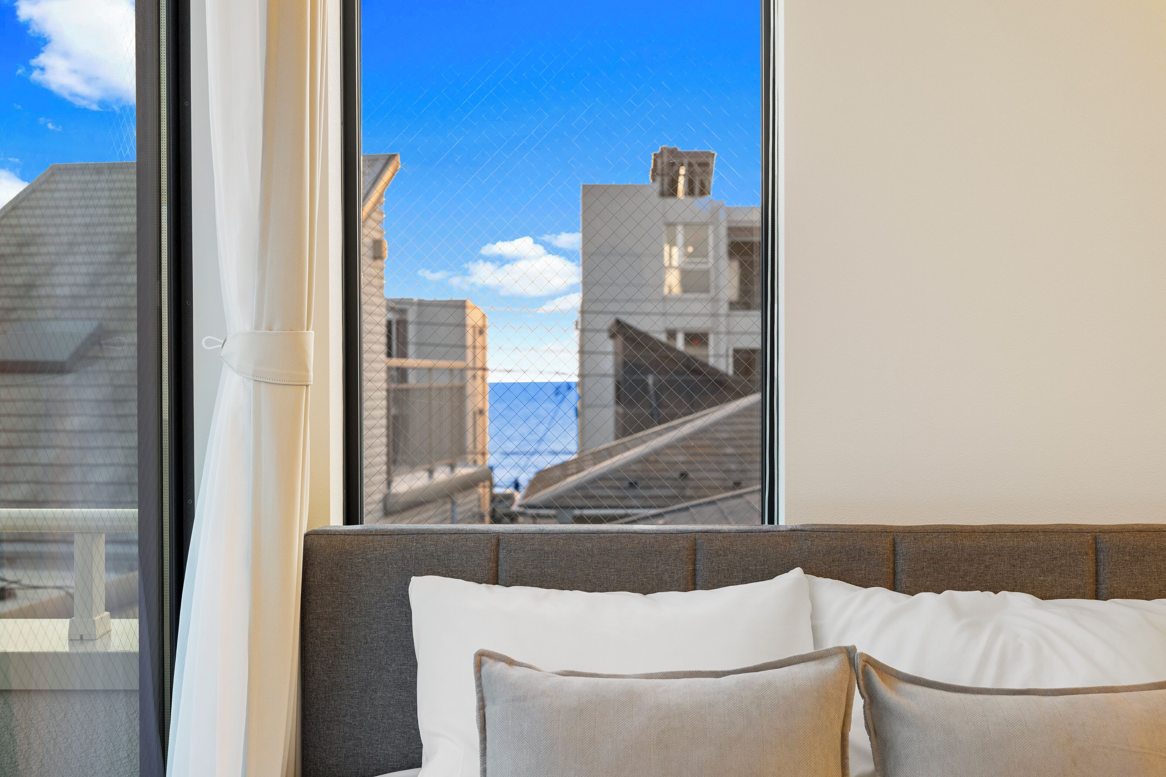 Appartement Deluxe, balcon, vue partielle sur l'océan | Intérieur