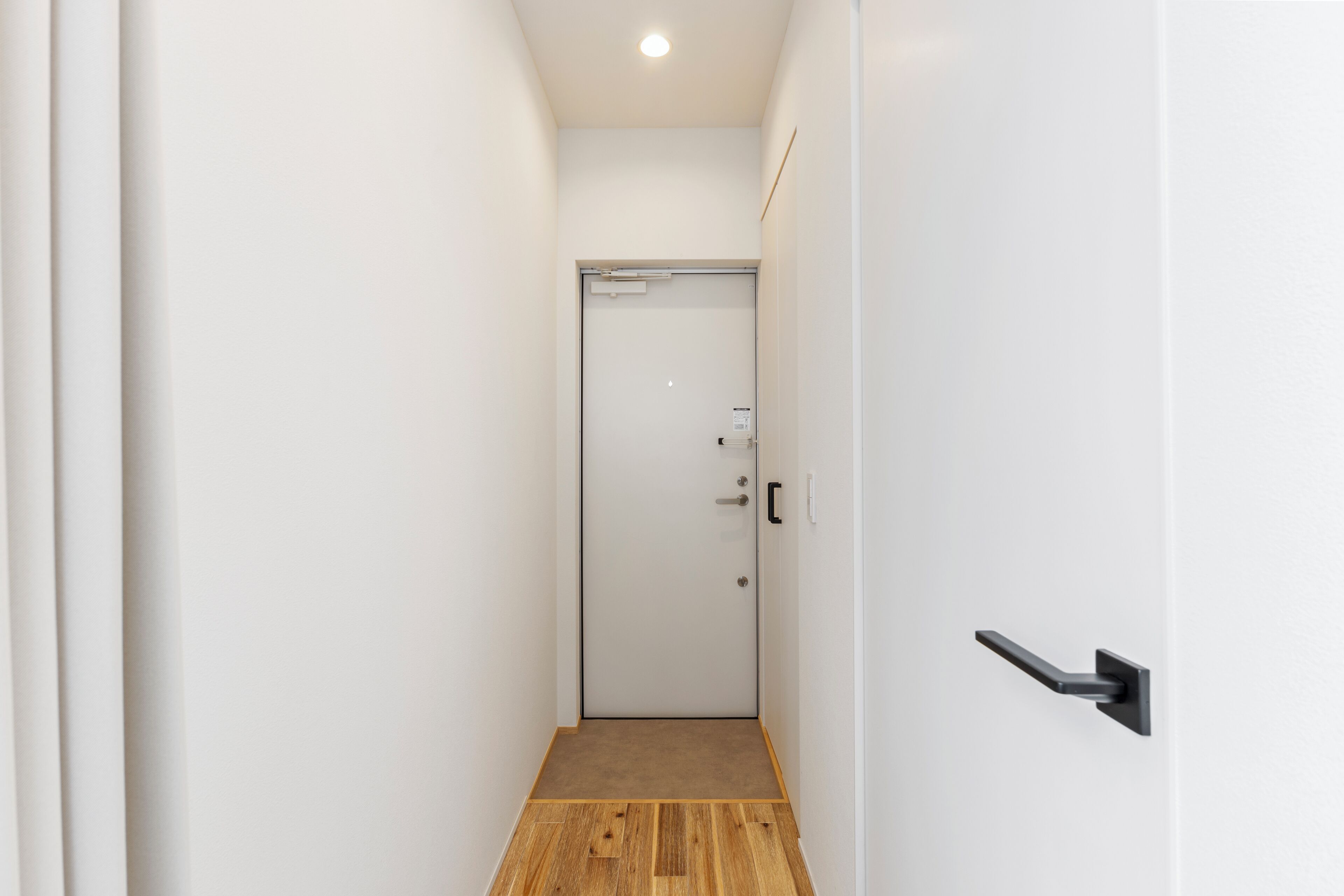 Deluxe Apartment, Balcony, Partial Ocean View | Interior