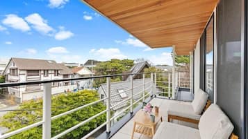 Deluxe Apartment, Balcony, Partial Ocean View | Property grounds