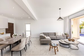 4 bedrooms - Protaras Sol e Mar Villa 2 (Paralimni)