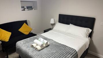 1 bedroom, iron/ironing board, WiFi