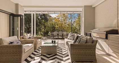 Mahogany - 5 Ensuite Bedrooms, Spa & Sauna, Indoor-Outdoor Luxury at The Vintage