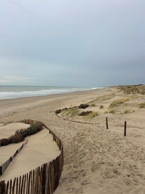 Tæt på stranden