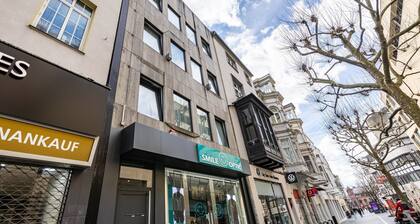 Apartment 'Deluxe 1og' with Wi-Fi and Air Conditioning