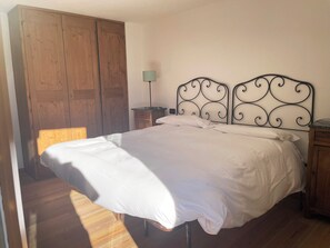 Duplex, Balcony, Garden View | Free WiFi - Brenlo (La Salle)