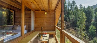 ELIVAAS Skylounge 4 BHK with Garden 