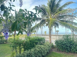 Beachfront Villa | Vista desde la habitación